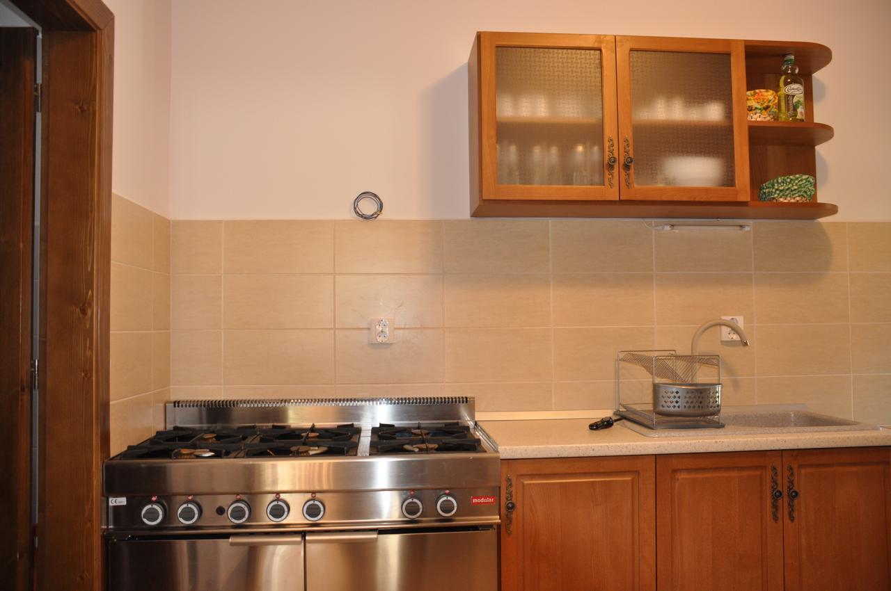Vila Anna Malnas Bai Extérieur photo