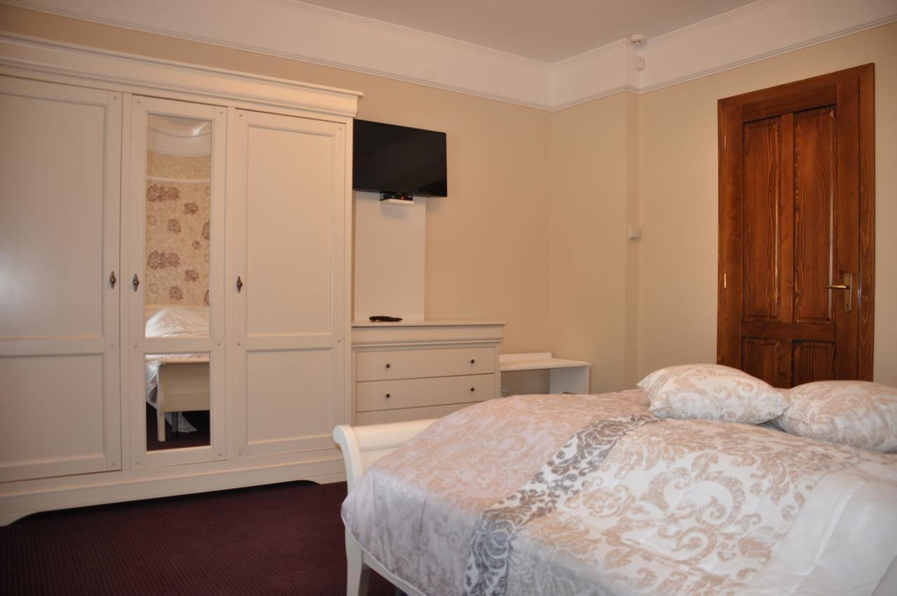 Vila Anna Malnas Bai Extérieur photo