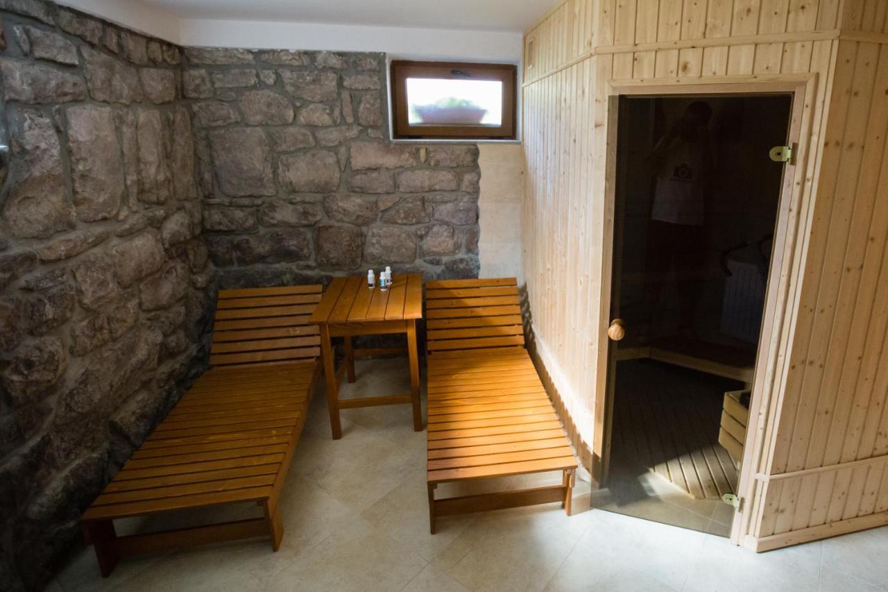 Vila Anna Malnas Bai Extérieur photo