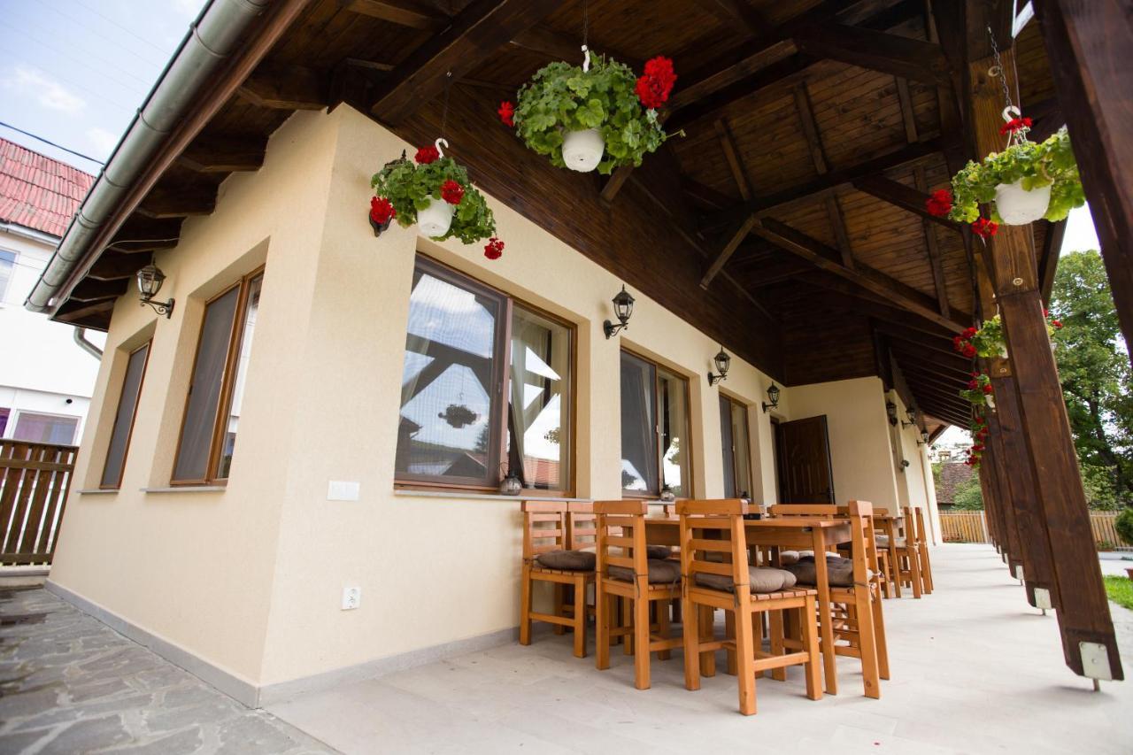 Vila Anna Malnas Bai Extérieur photo