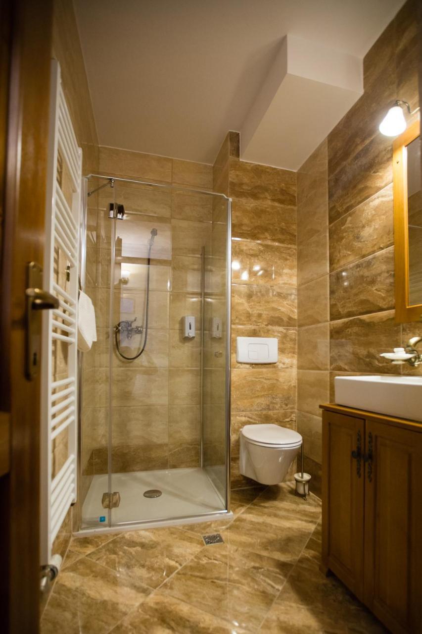 Vila Anna Malnas Bai Extérieur photo
